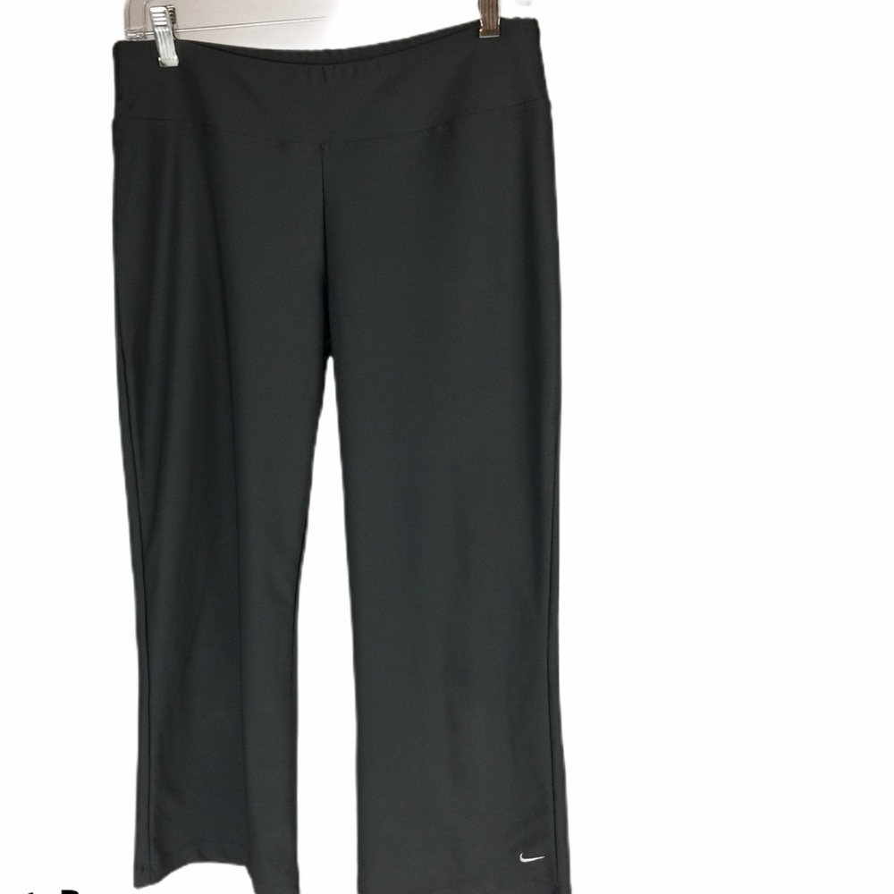 NIKE  Fit Dry Athletic Cropped Pants Size Gray M